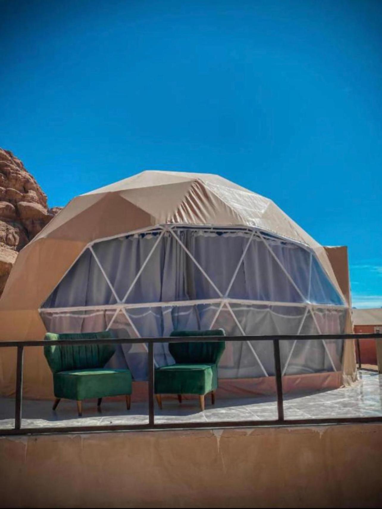Sun Luxury Camp &Tour Appartement Wadi Rum Buitenkant foto